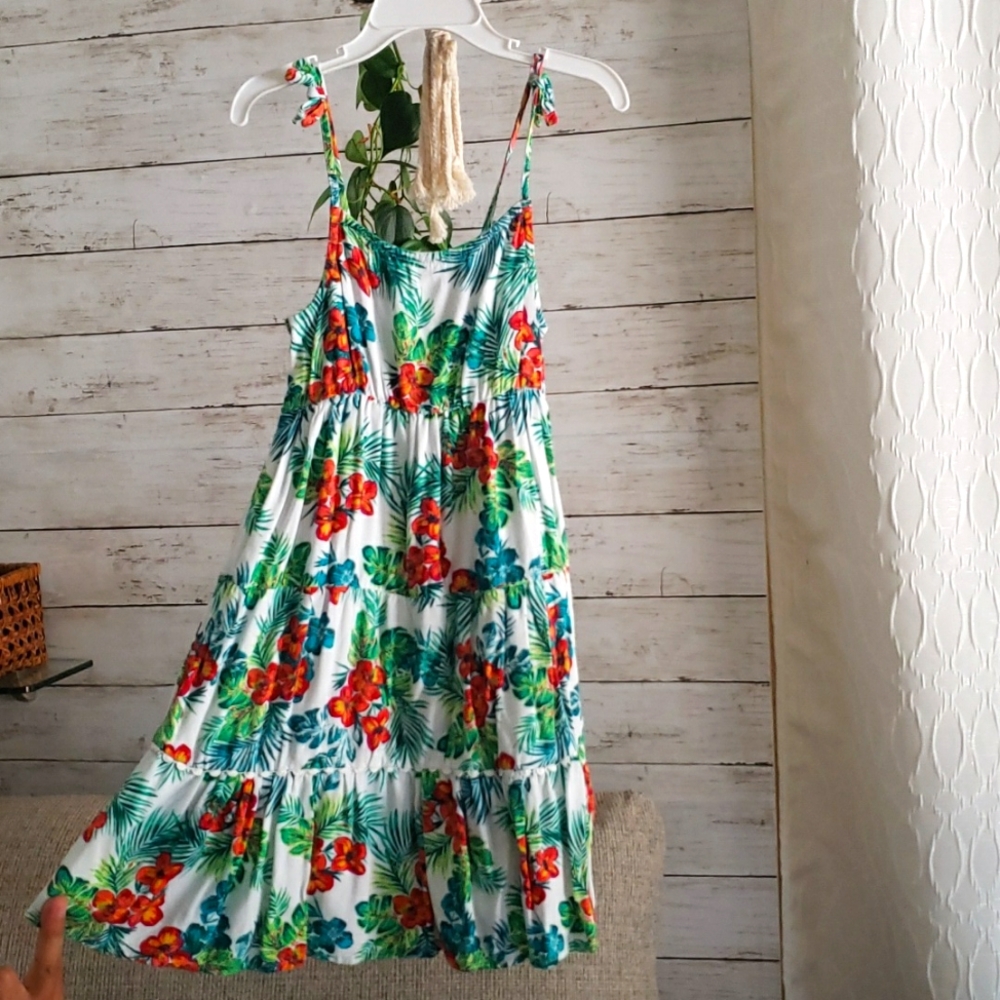 Little Girls Epic threads size 6 dress